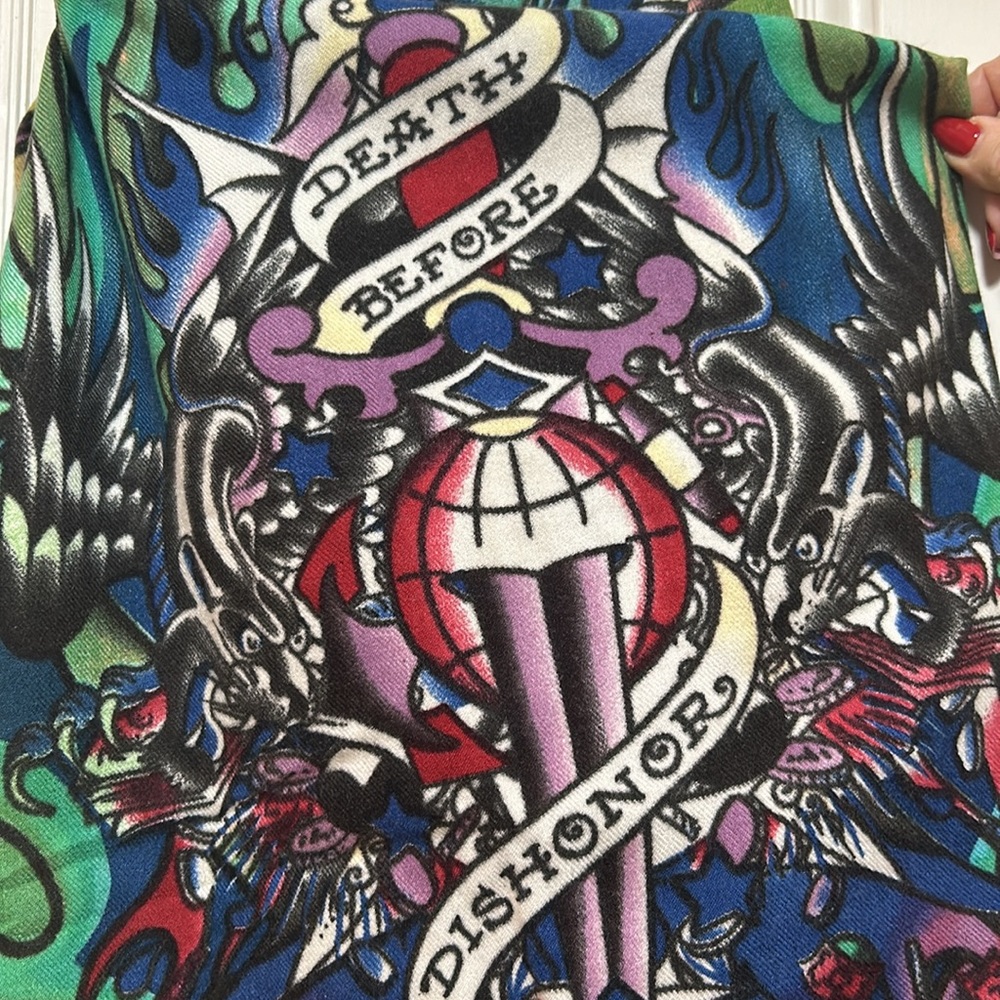 Ed Hardy Scarf - Picture 2 of 4